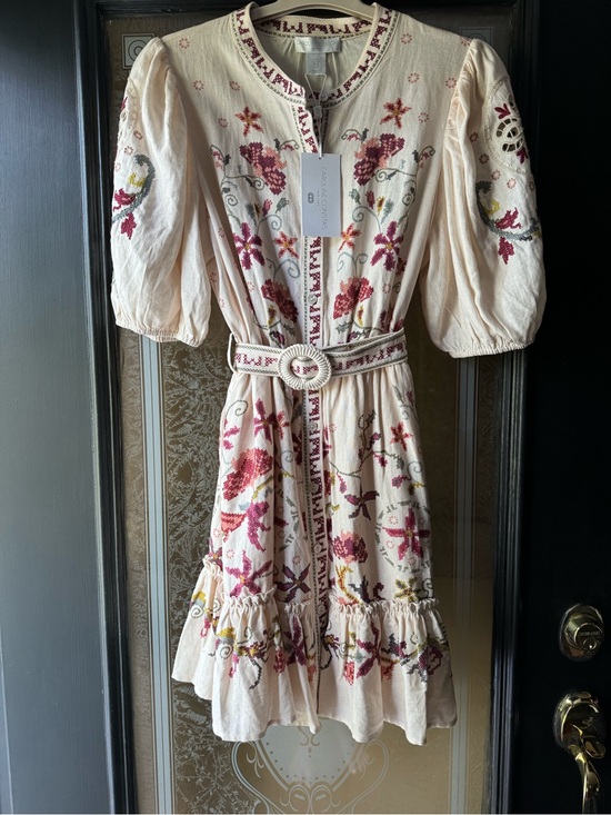 Caroline Constas Dresses & Skirts - NWT Tuckernuck Cream Floral Belted Midi Dress size M